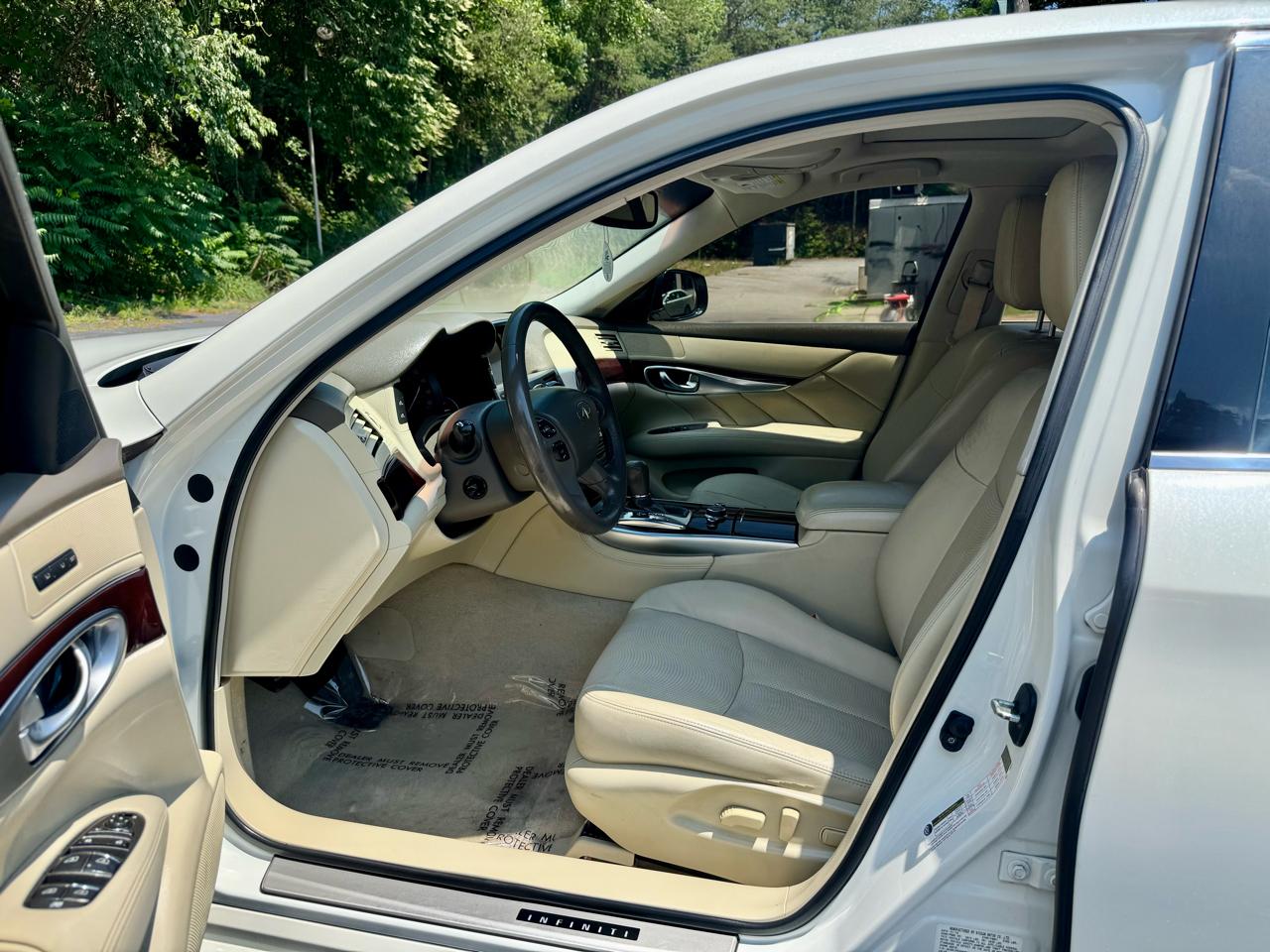Infiniti Q70 L 3.7 AWD 2016