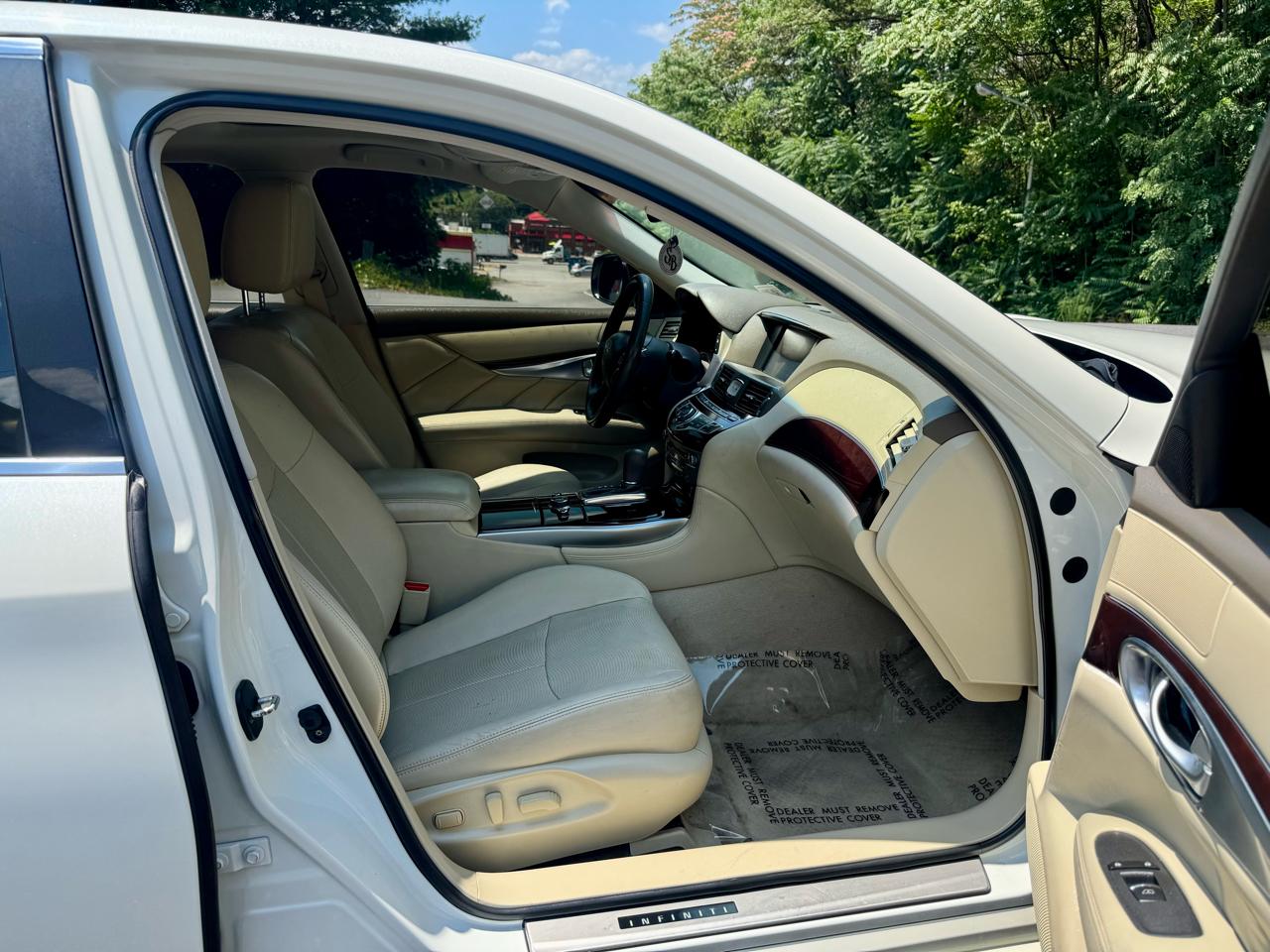 Infiniti Q70 L 3.7 AWD 2016