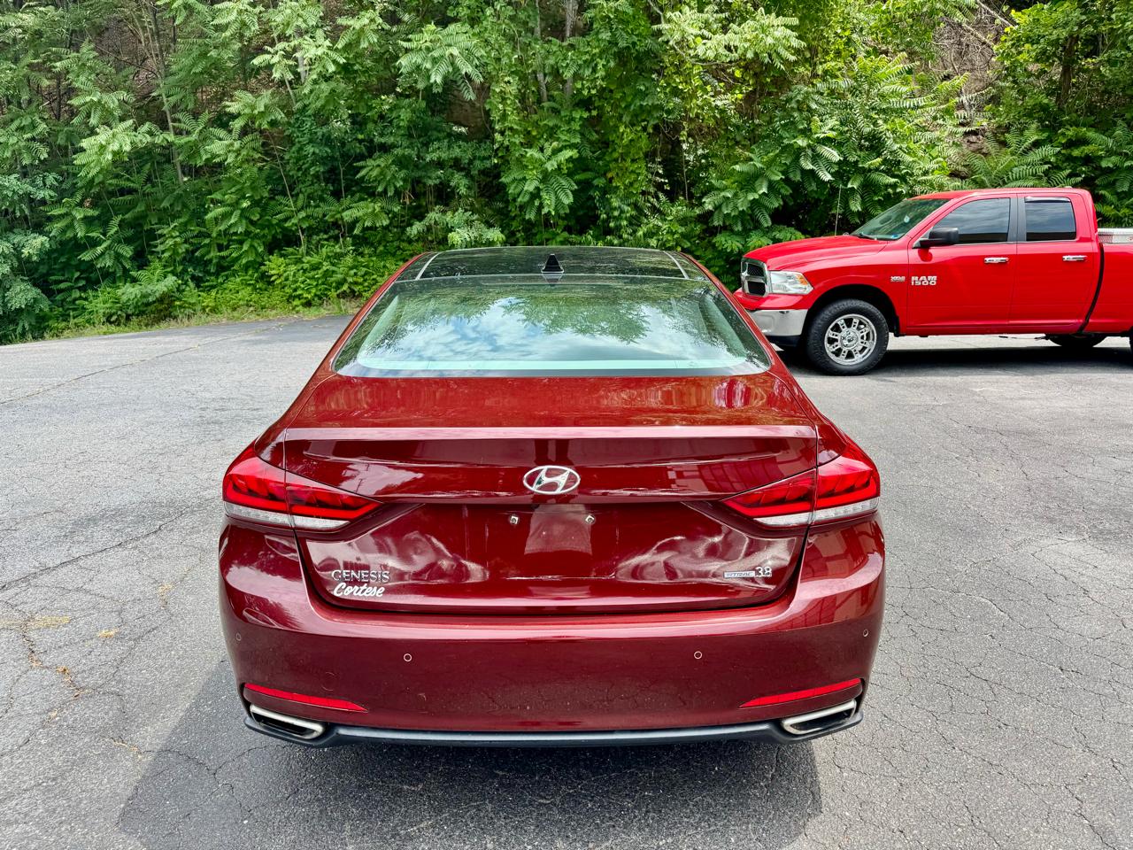 Hyundai Genesis 3.8L 2015