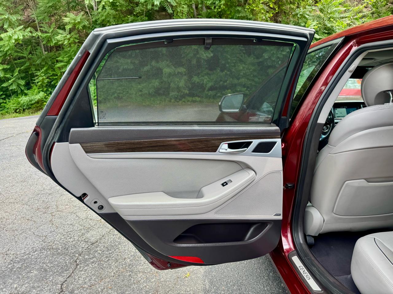 Hyundai Genesis 3.8L 2015