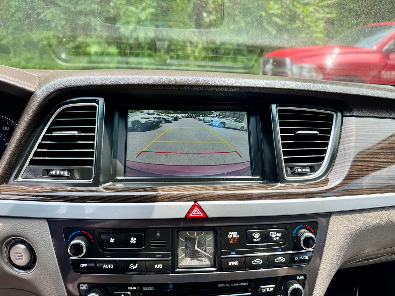 Hyundai Genesis 3.8L 2015
