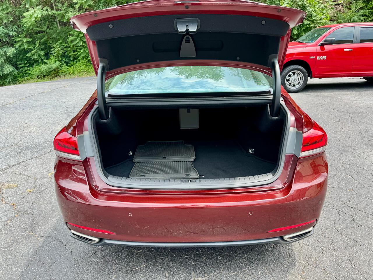 Hyundai Genesis 3.8L 2015