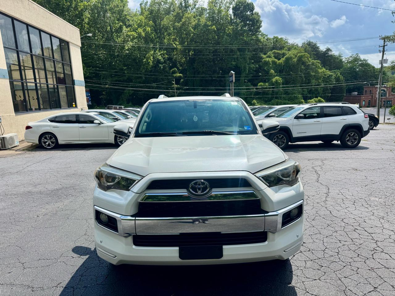 Toyota 4Runner Limited 4D SUV RWD V6 2016
