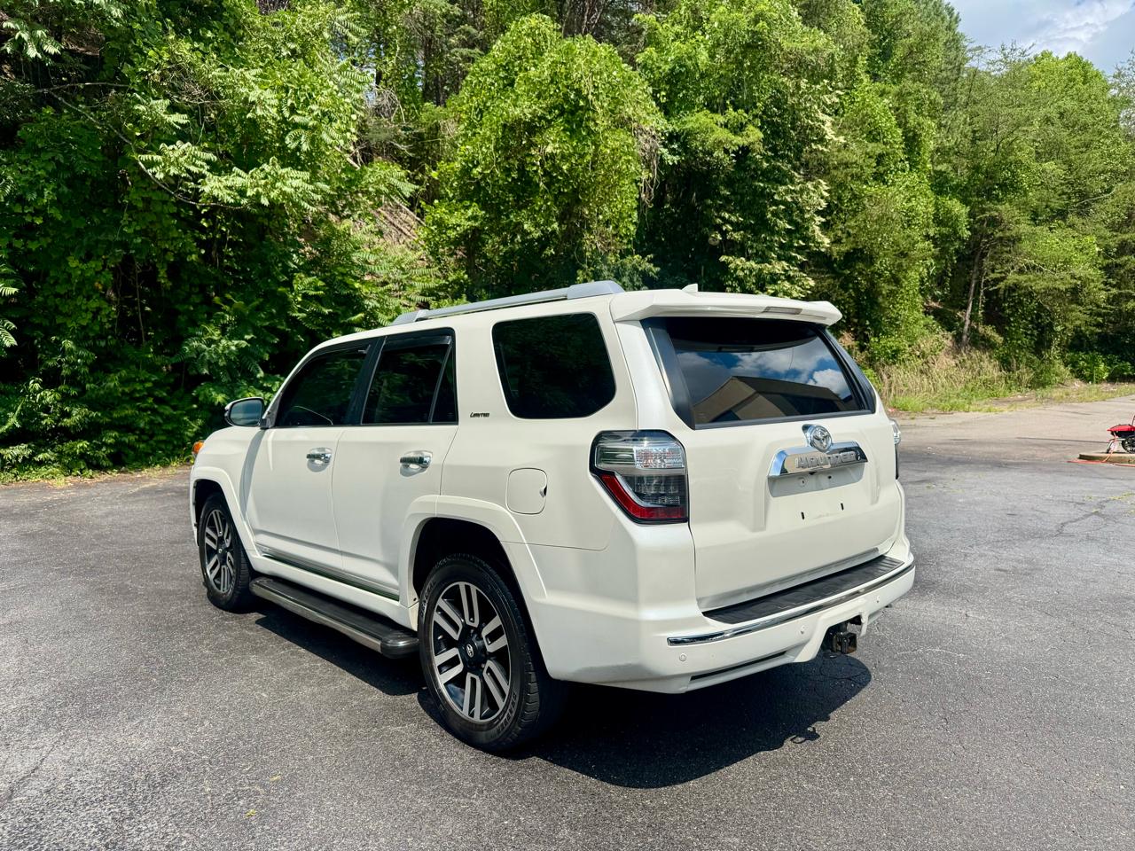 Toyota 4Runner Limited 4D SUV RWD V6 2016