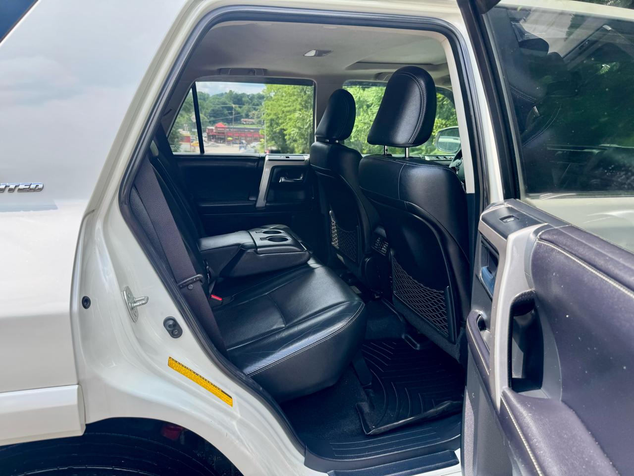 Toyota 4Runner Limited 4D SUV RWD V6 2016