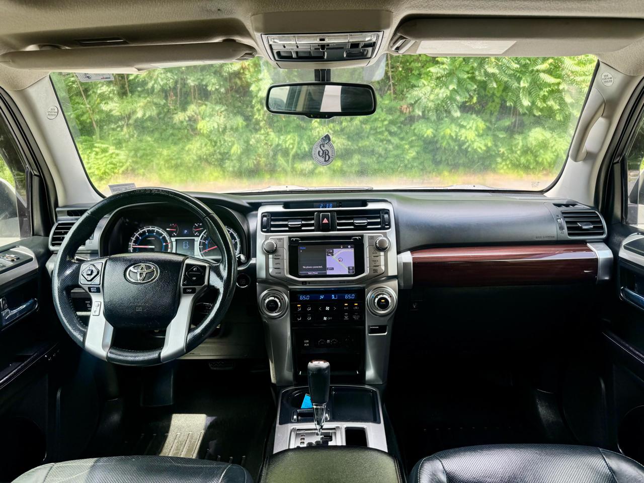 Toyota 4Runner Limited 4D SUV RWD V6 2016