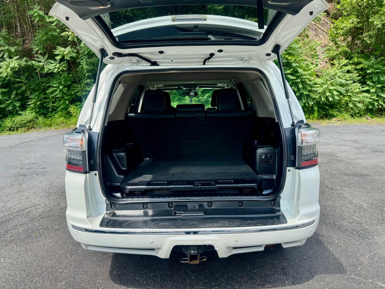 Toyota 4Runner Limited 4D SUV RWD V6 2016
