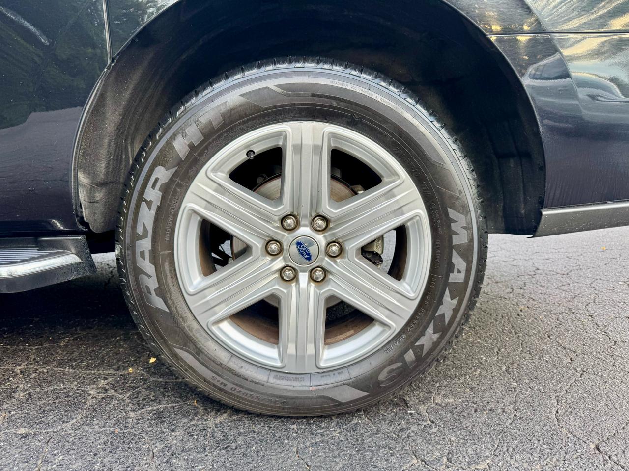 Ford Expedition MAX XLT 4WD 2019