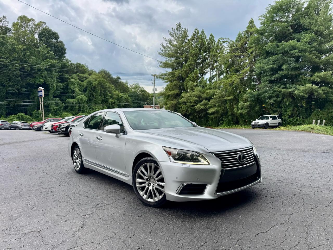 Lexus LS 460 Luxury Sedan 2014