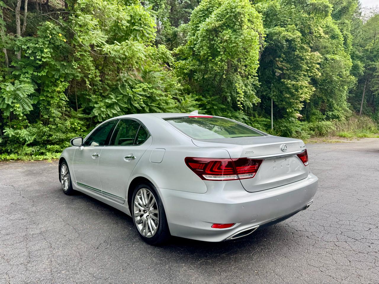 Lexus LS 460 Luxury Sedan 2014