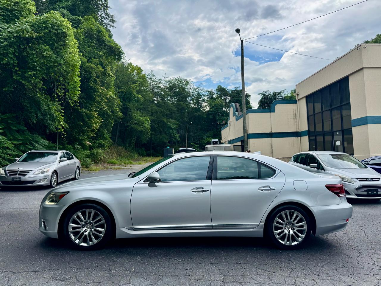 Lexus LS 460 Luxury Sedan 2014