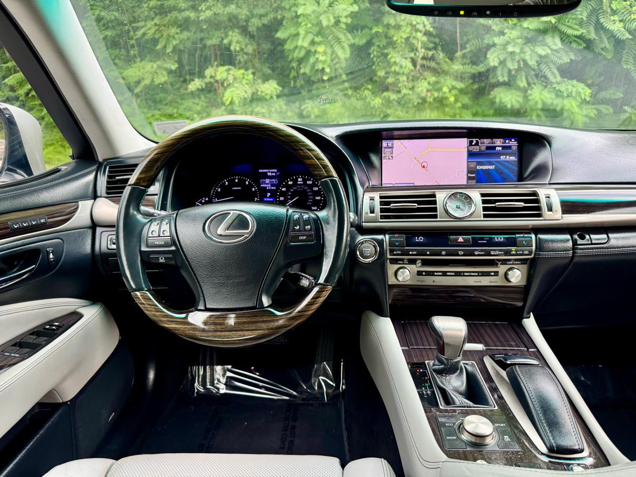 Lexus LS 460 Luxury Sedan 2014