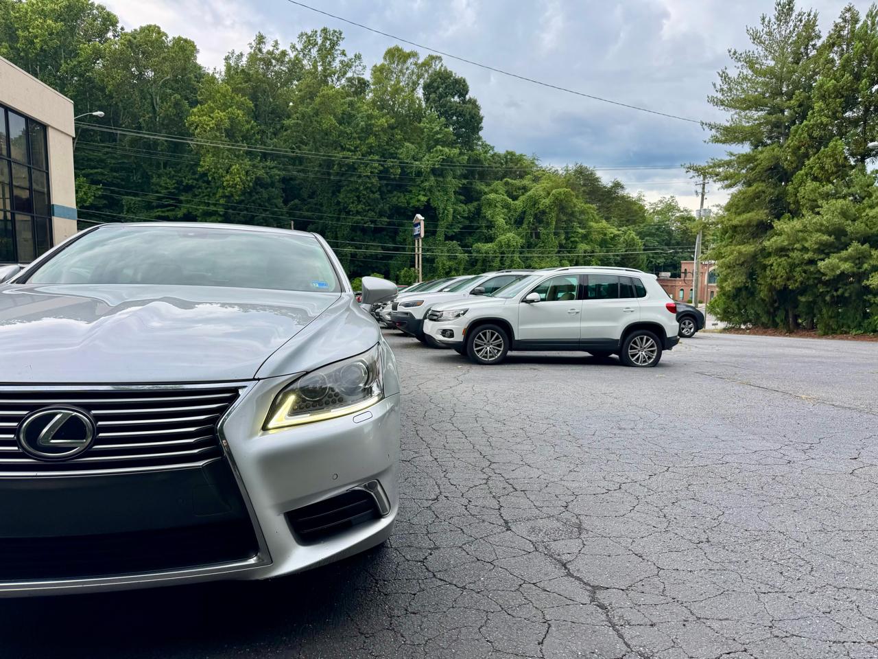 Lexus LS 460 Luxury Sedan 2014