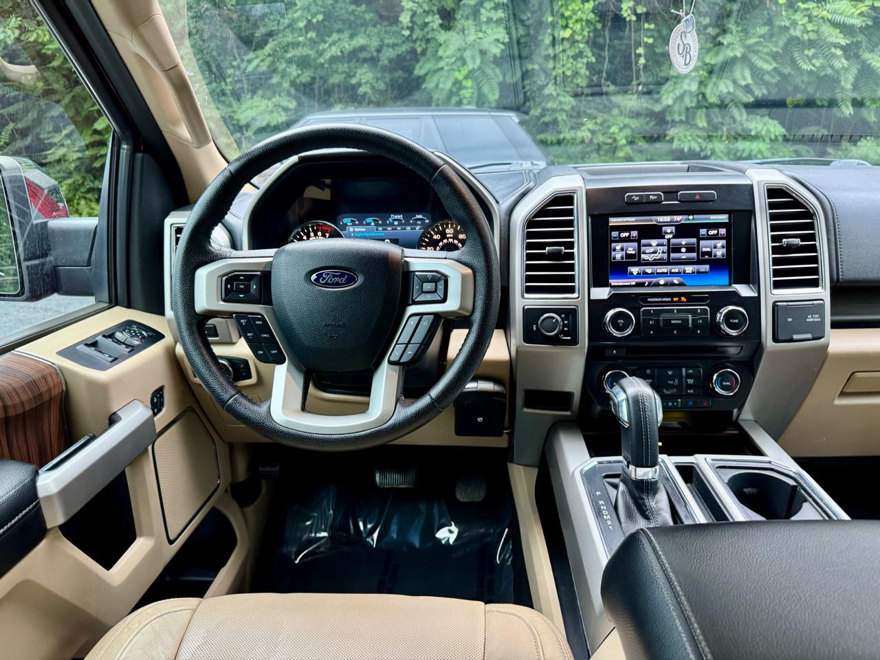 Ford F-150 XL SuperCrew 5.5-ft. Bed 4WD 2015