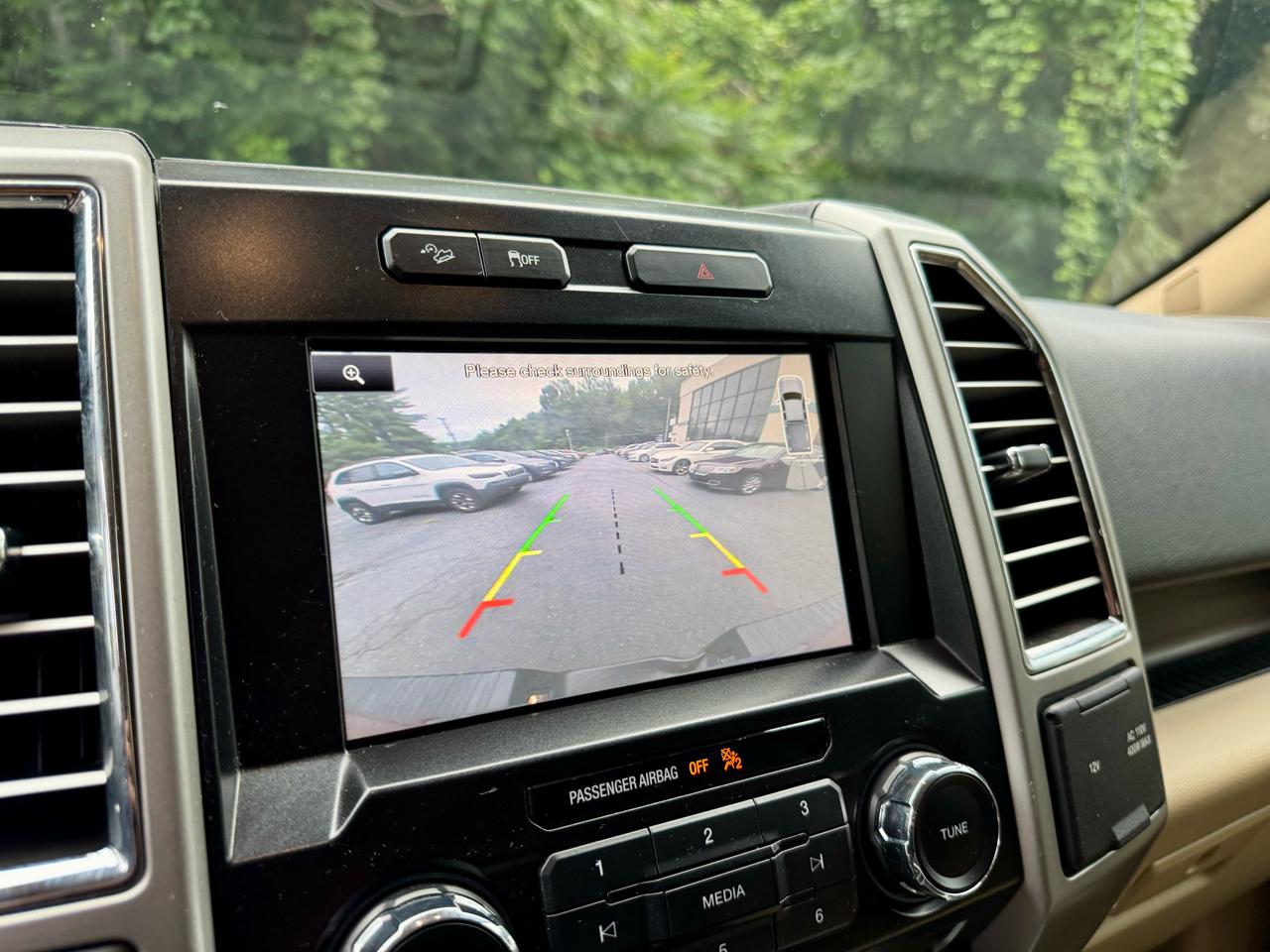 Ford F-150 XL SuperCrew 5.5-ft. Bed 4WD 2015