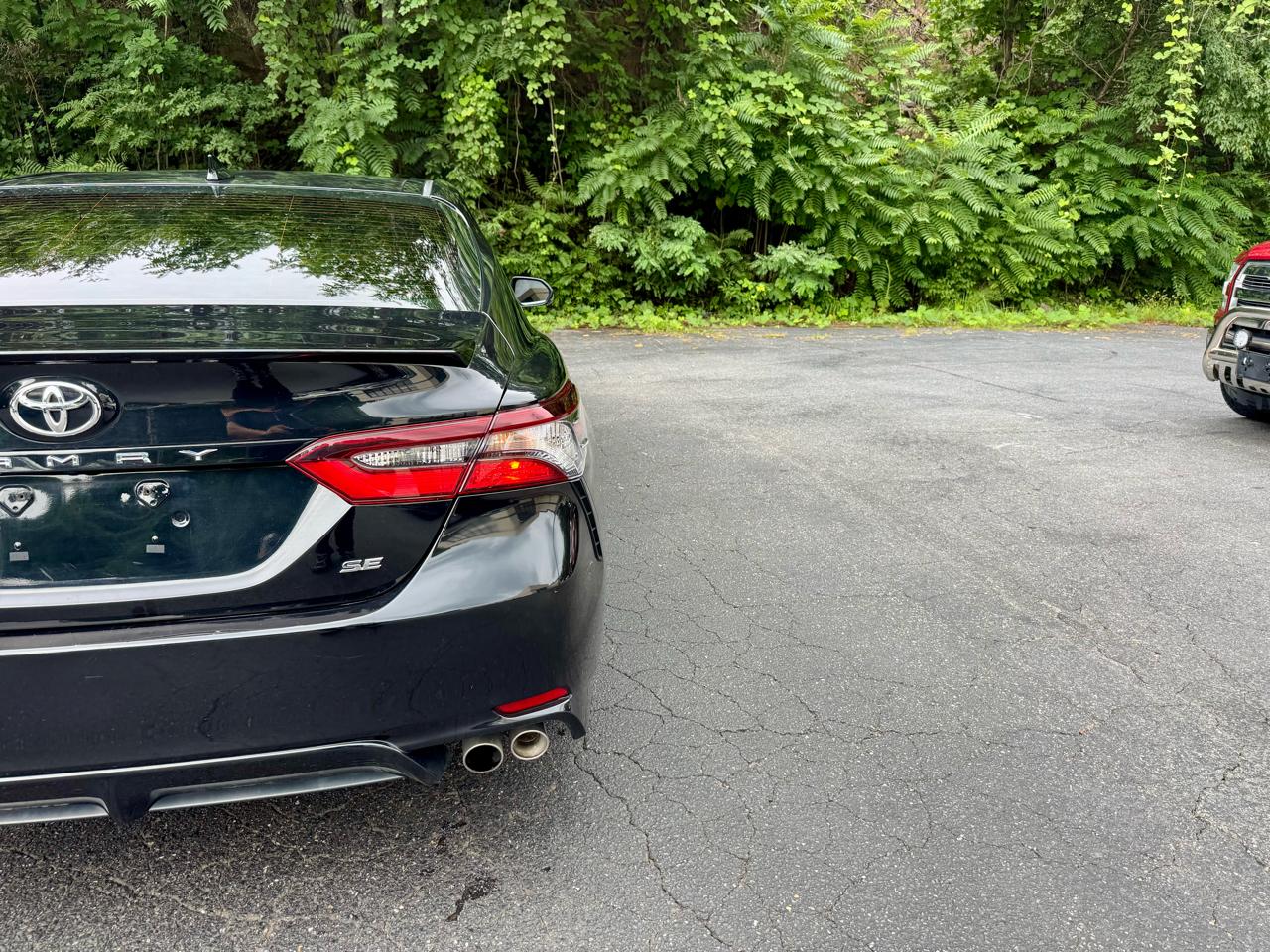 Toyota Camry SE 2021