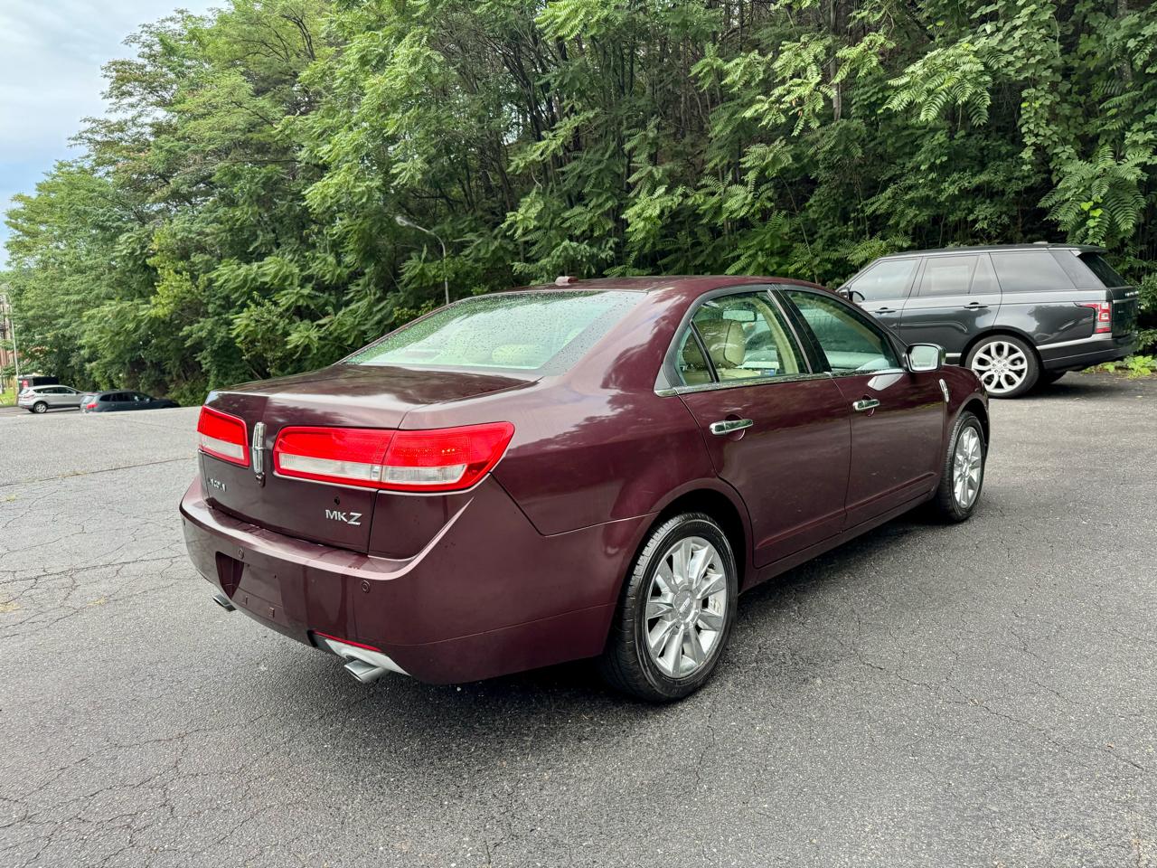 Lincoln MKZ FWD 2011
