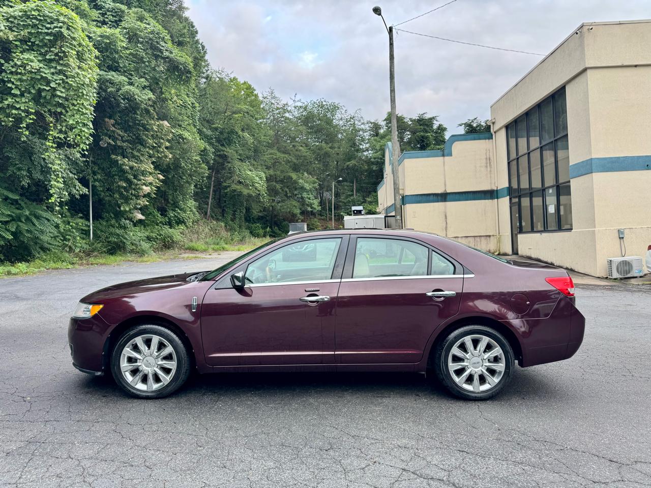 Lincoln MKZ FWD 2011