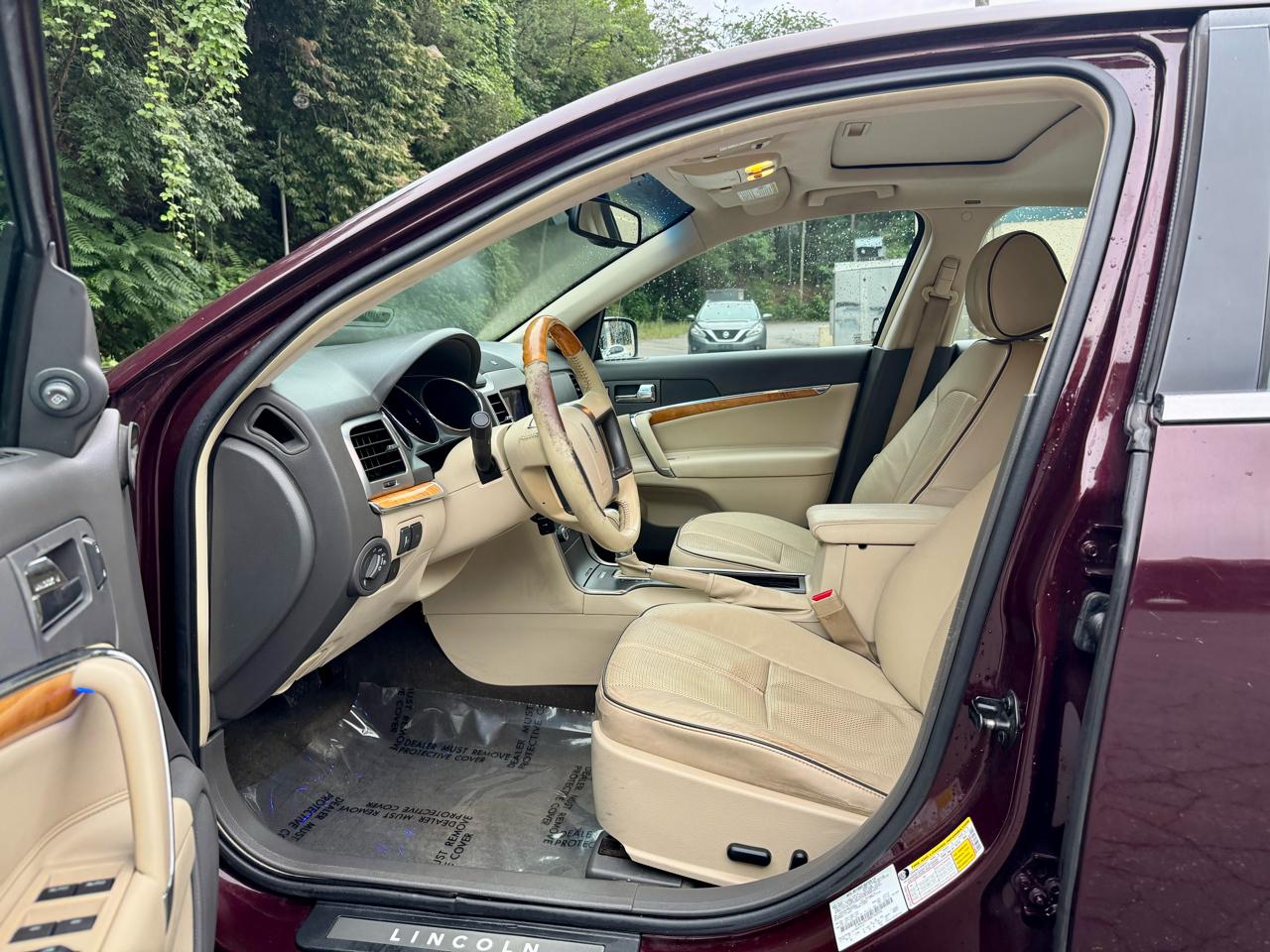 Lincoln MKZ FWD 2011