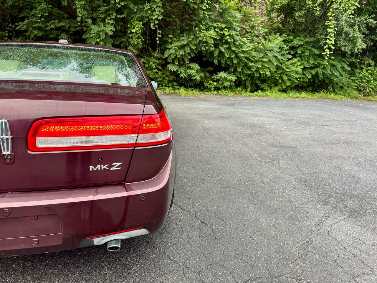 Lincoln MKZ FWD 2011