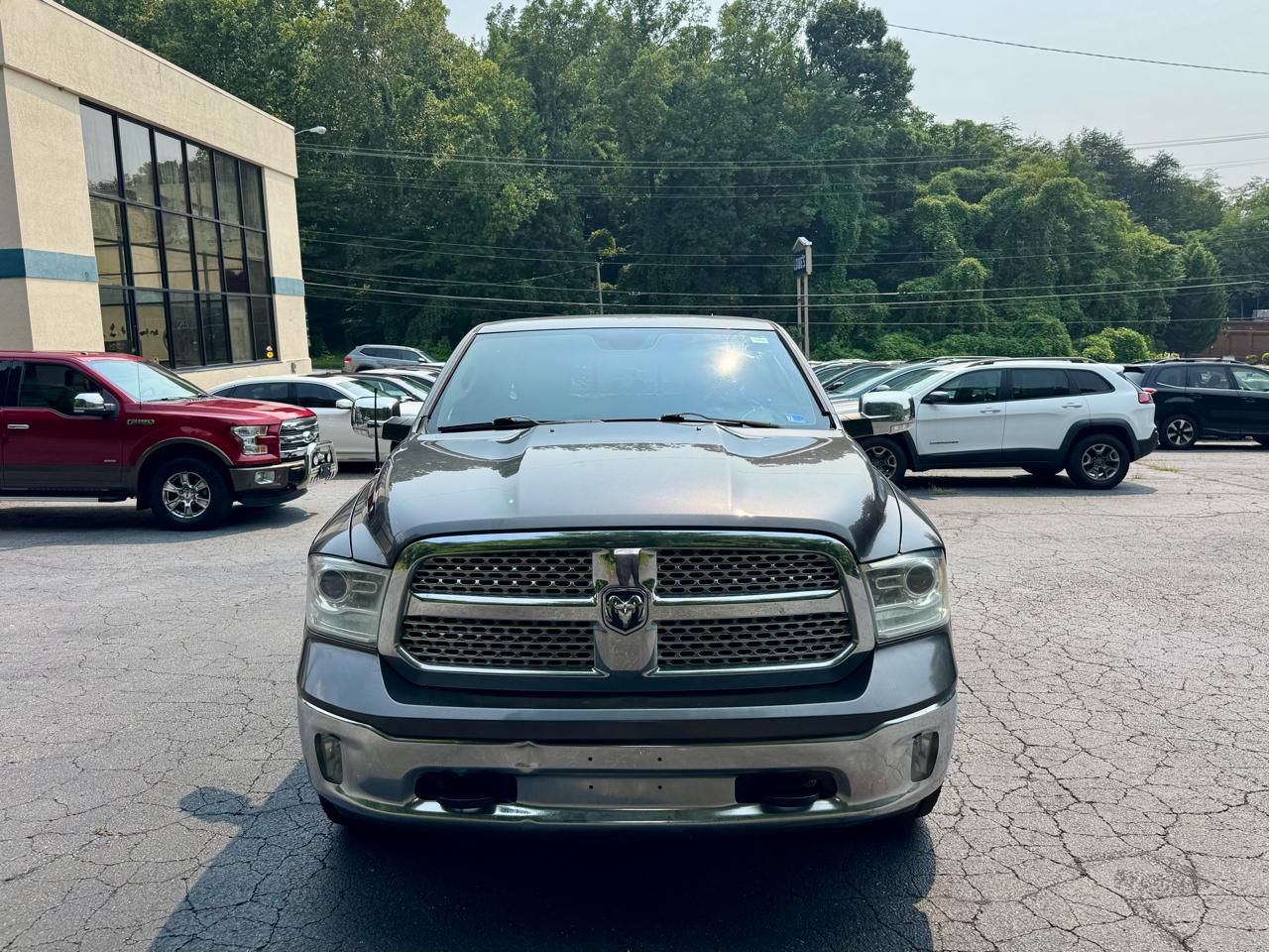 RAM 1500 Laramie Crew Cab SWB 4WD 2014