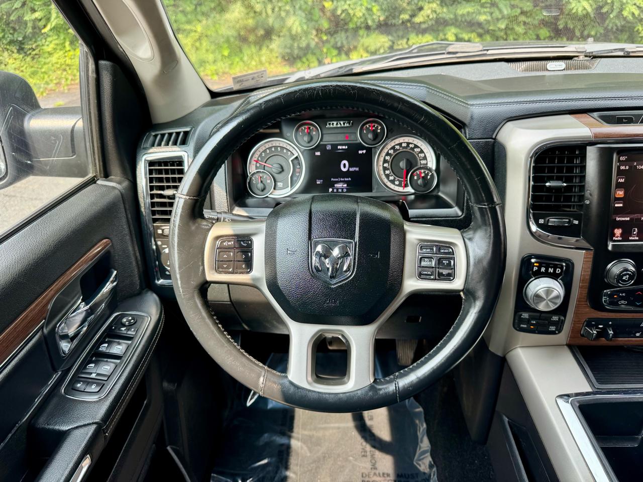 RAM 1500 Laramie Crew Cab SWB 4WD 2014