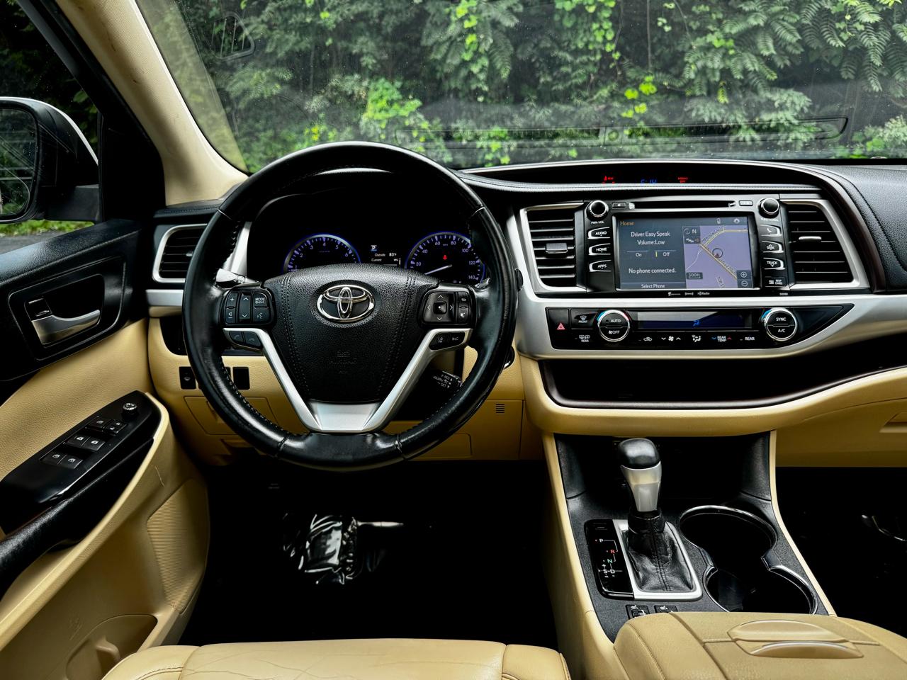 Toyota Highlander SE FWD V6 2019