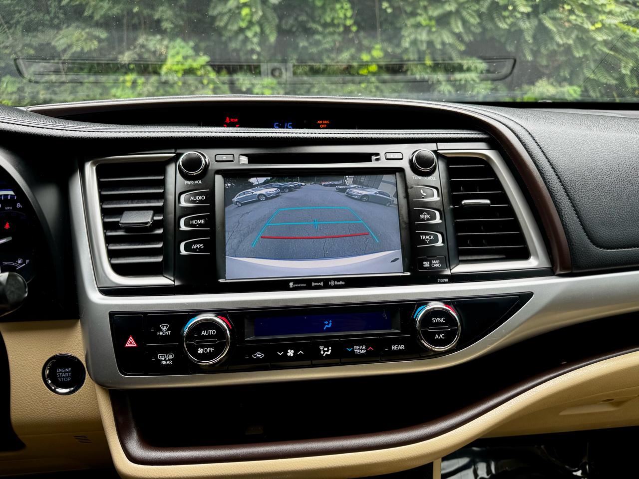 Toyota Highlander SE FWD V6 2019