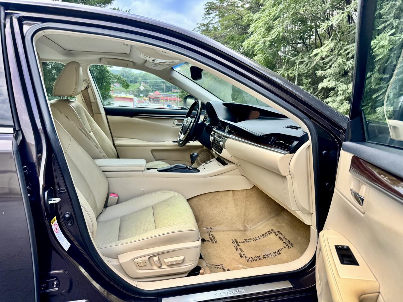 Lexus ES 350 Sedan 2014