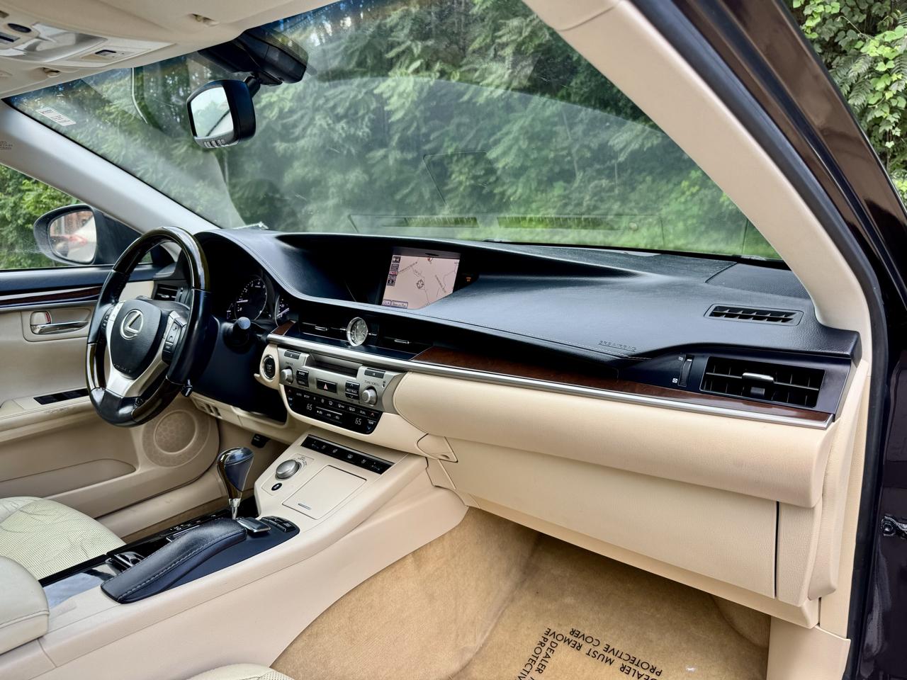 Lexus ES 350 Sedan 2014