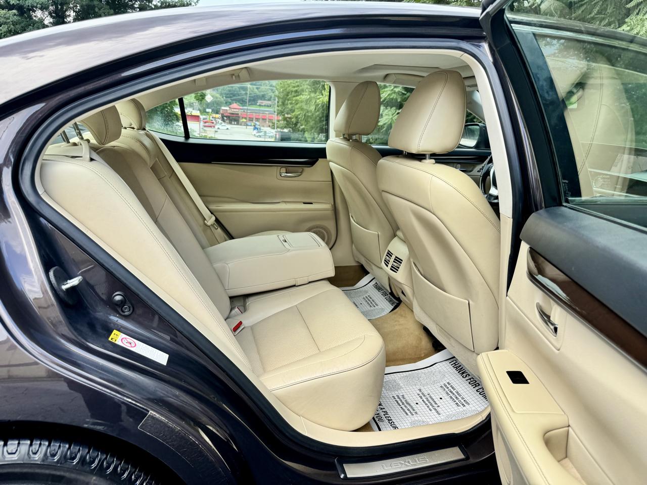 Lexus ES 350 Sedan 2014