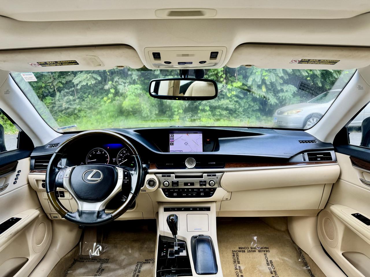 Lexus ES 350 Sedan 2014