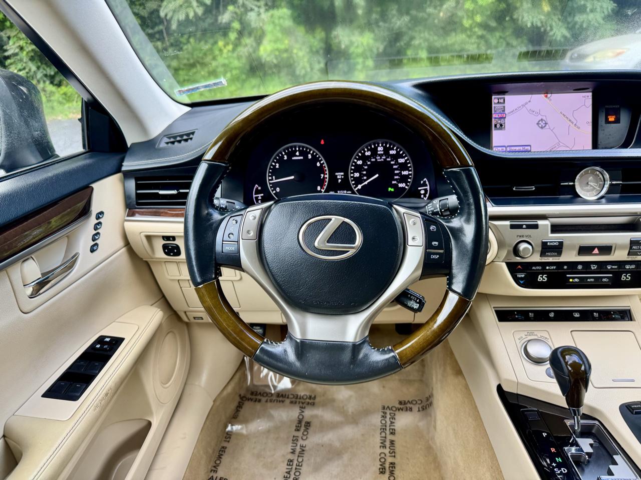 Lexus ES 350 Sedan 2014