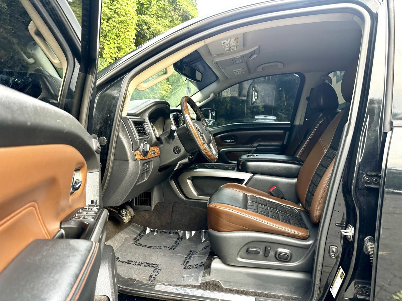 Nissan Titan PRO-4X Crew Cab 4WD 2018