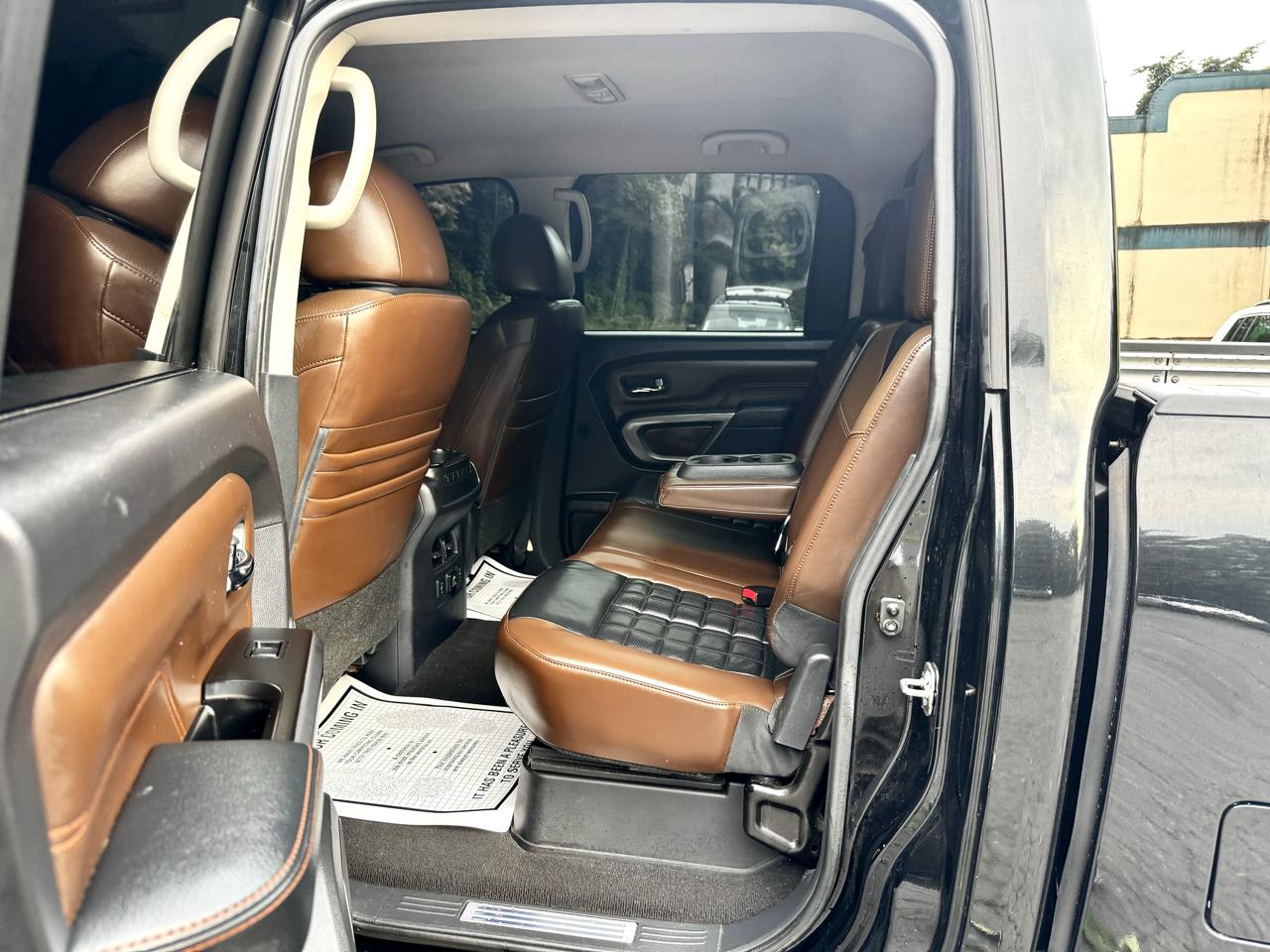 Nissan Titan PRO-4X Crew Cab 4WD 2018