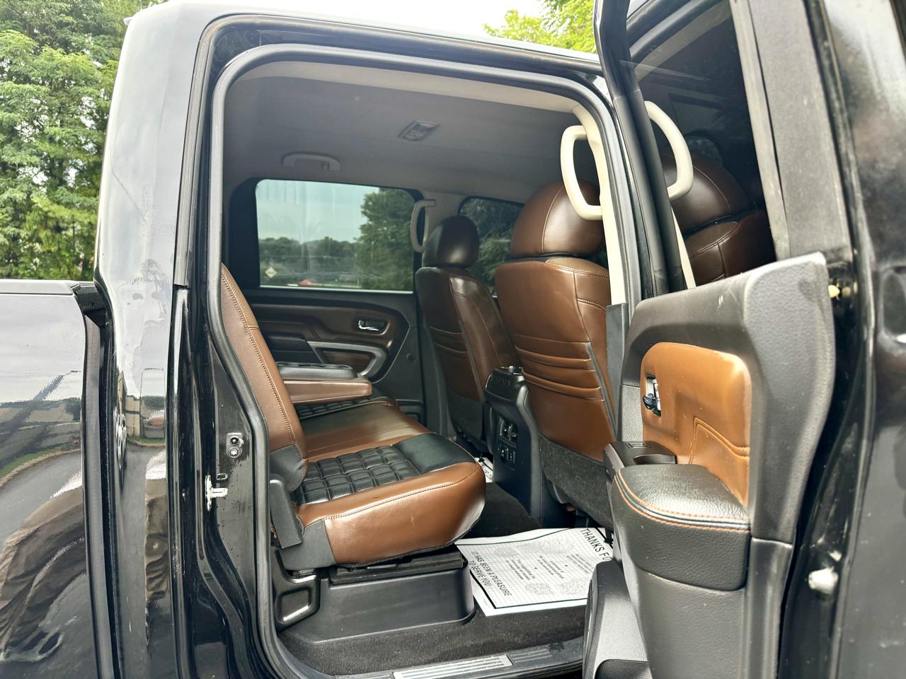 Nissan Titan PRO-4X Crew Cab 4WD 2018