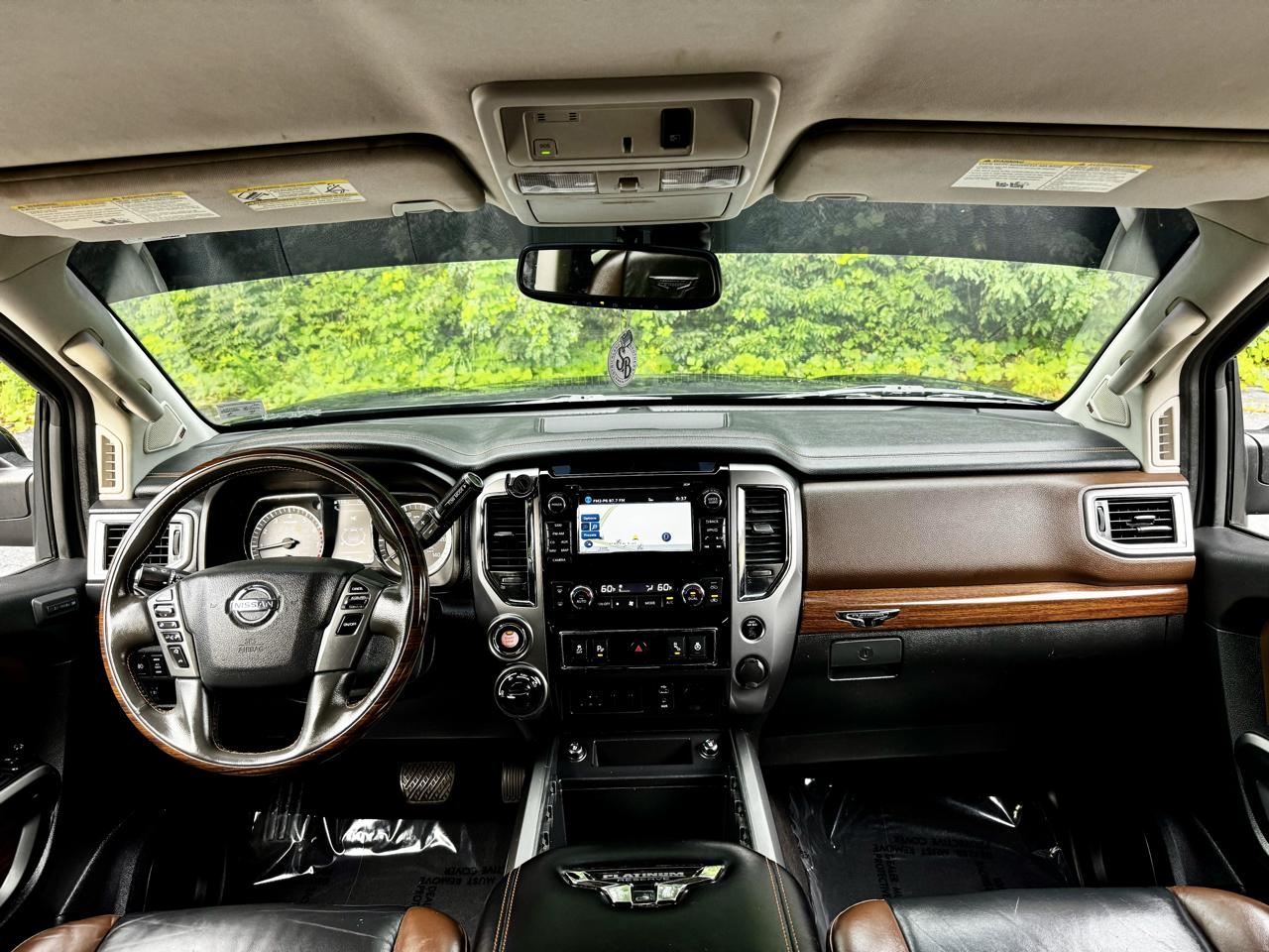 Nissan Titan PRO-4X Crew Cab 4WD 2018