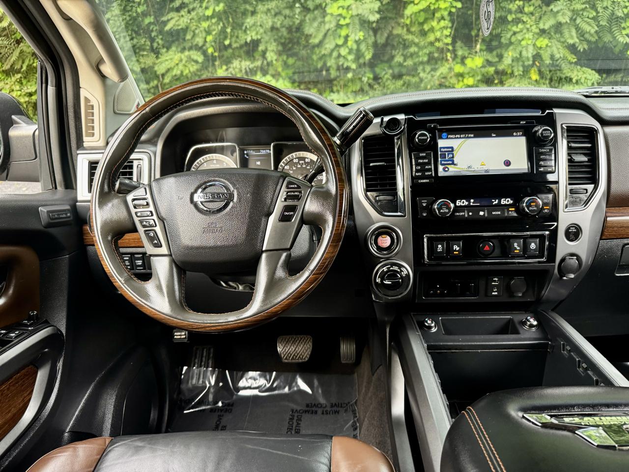 Nissan Titan PRO-4X Crew Cab 4WD 2018