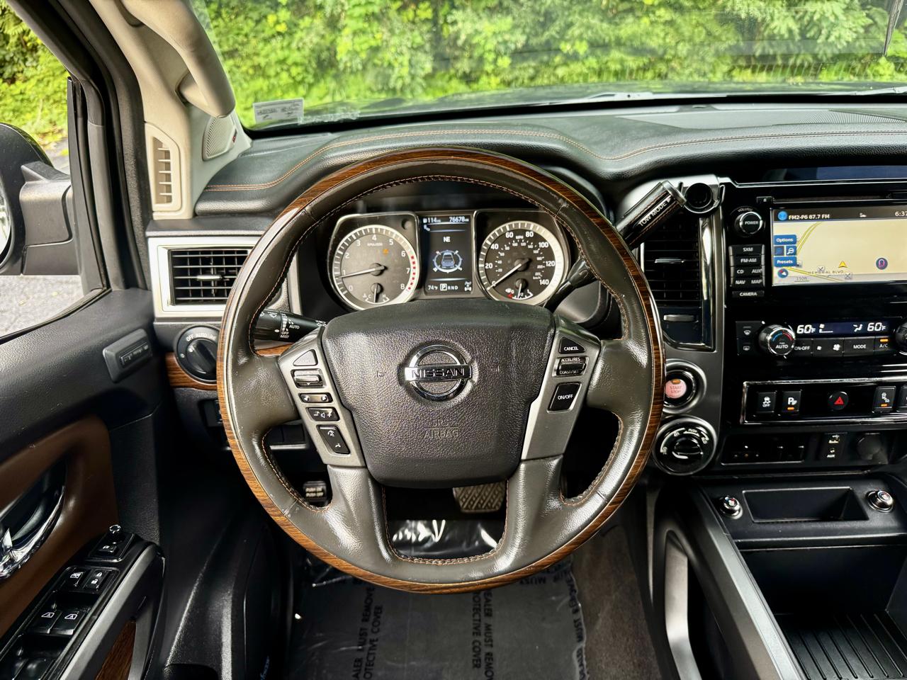 Nissan Titan PRO-4X Crew Cab 4WD 2018