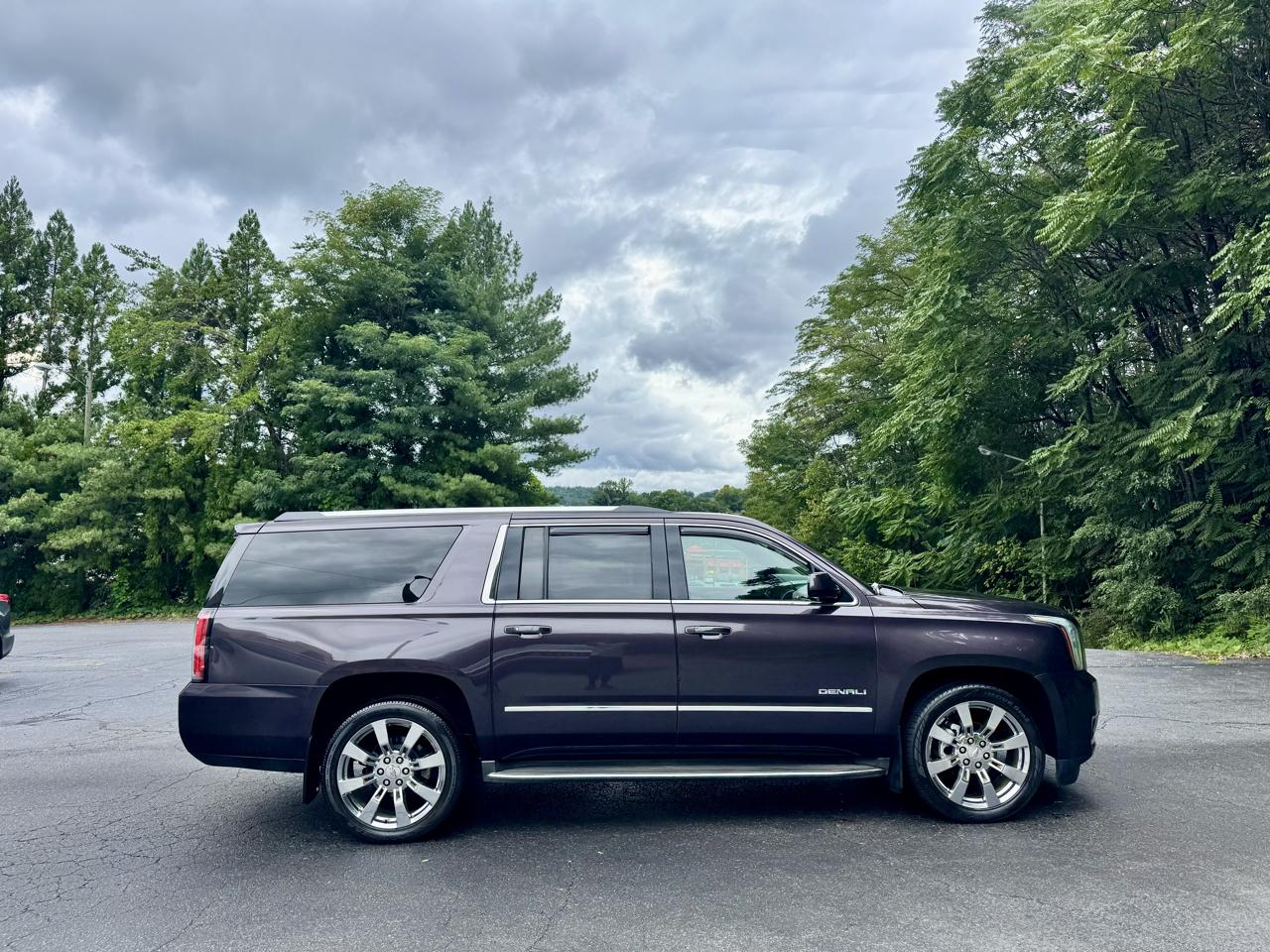 GMC Yukon Denali XL 4WD 2015