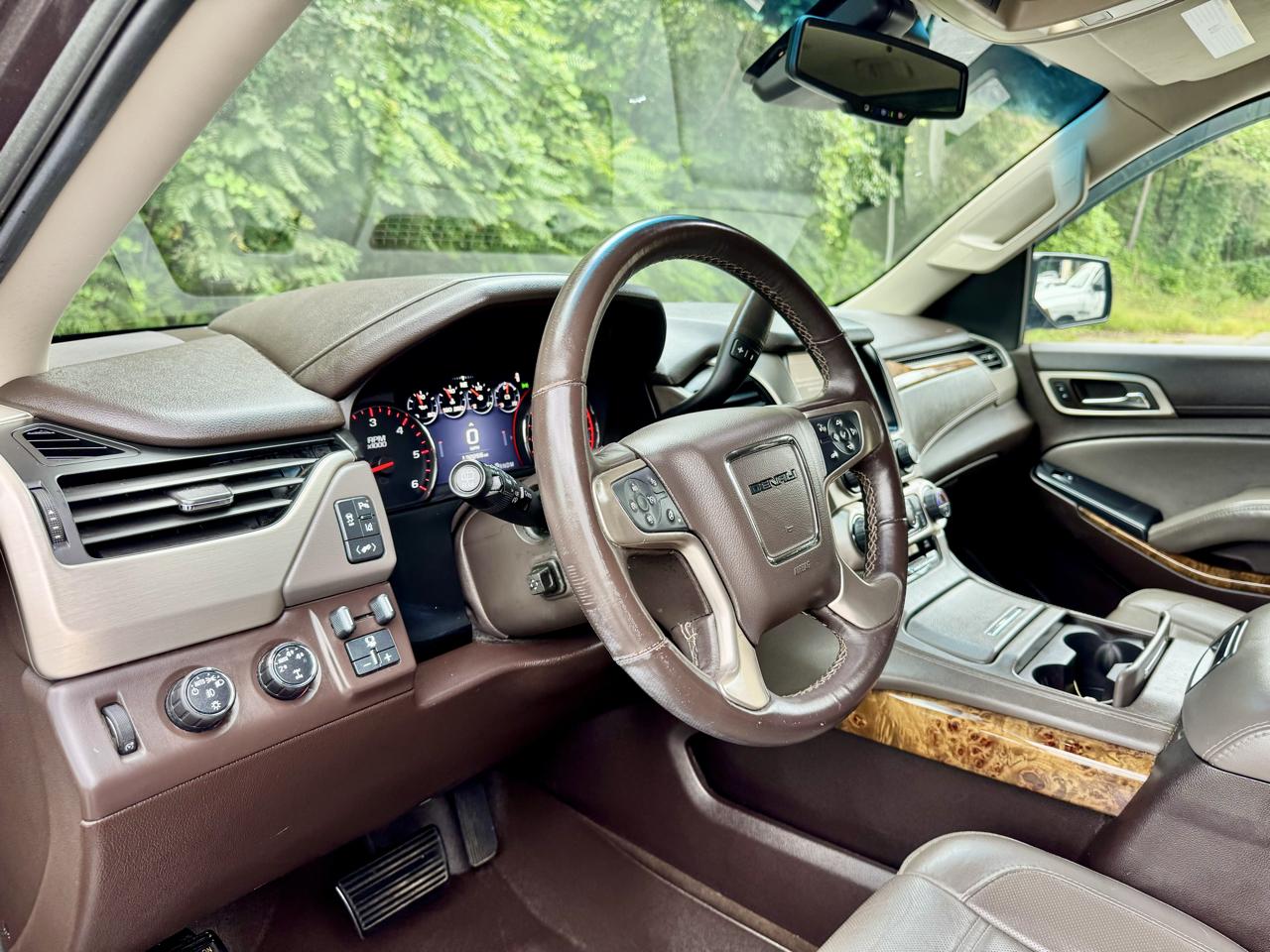 GMC Yukon Denali XL 4WD 2015