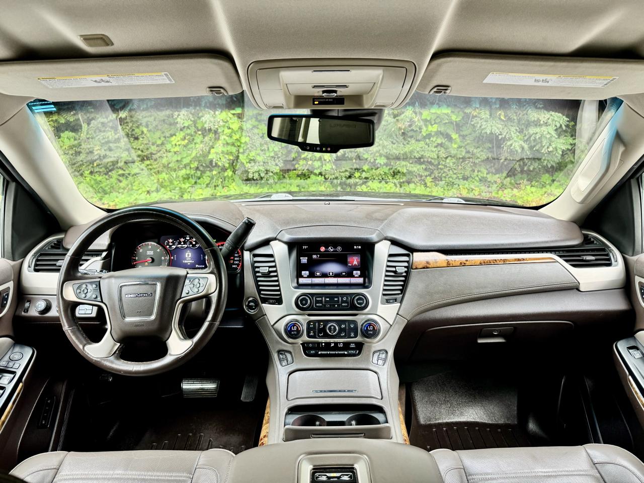 GMC Yukon Denali XL 4WD 2015