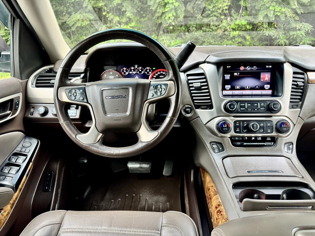 GMC Yukon Denali XL 4WD 2015