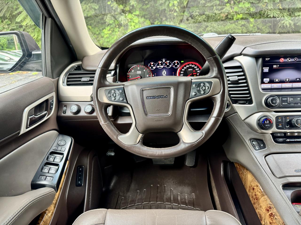 GMC Yukon Denali XL 4WD 2015