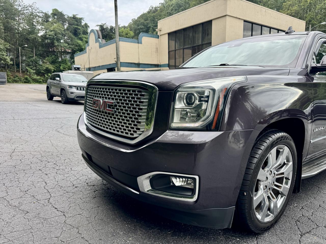GMC Yukon Denali XL 4WD 2015