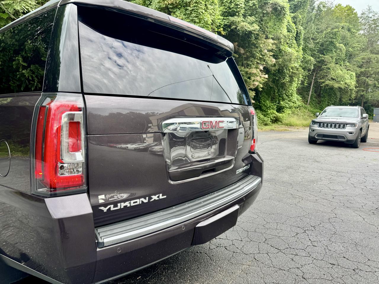 GMC Yukon Denali XL 4WD 2015