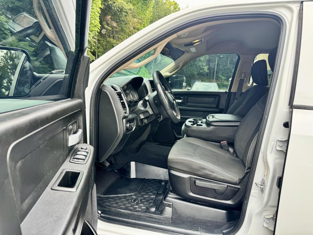 RAM 2500 Tradesman Crew Cab SWB 4WD 2019