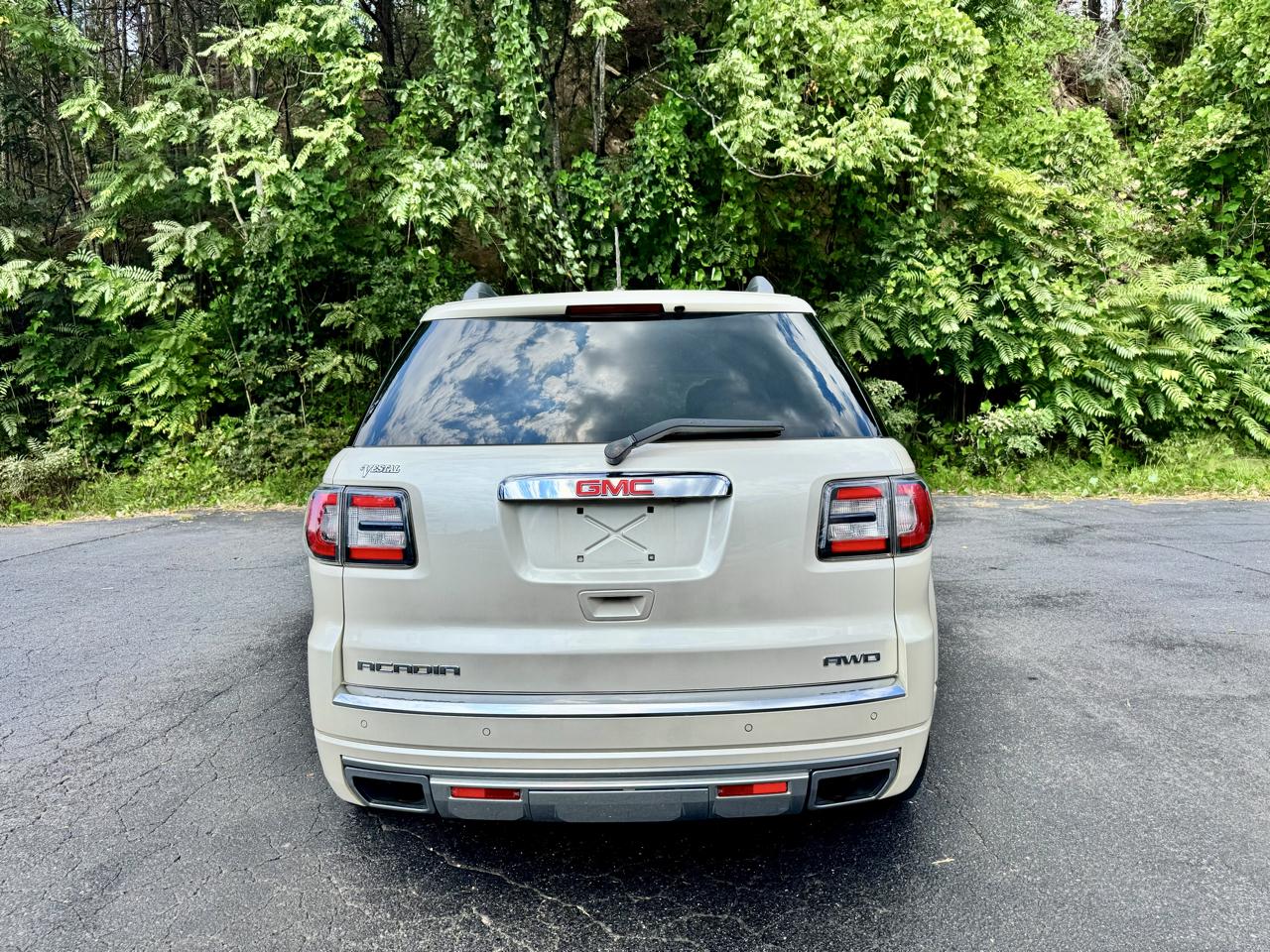 GMC Acadia Denali AWD 2015
