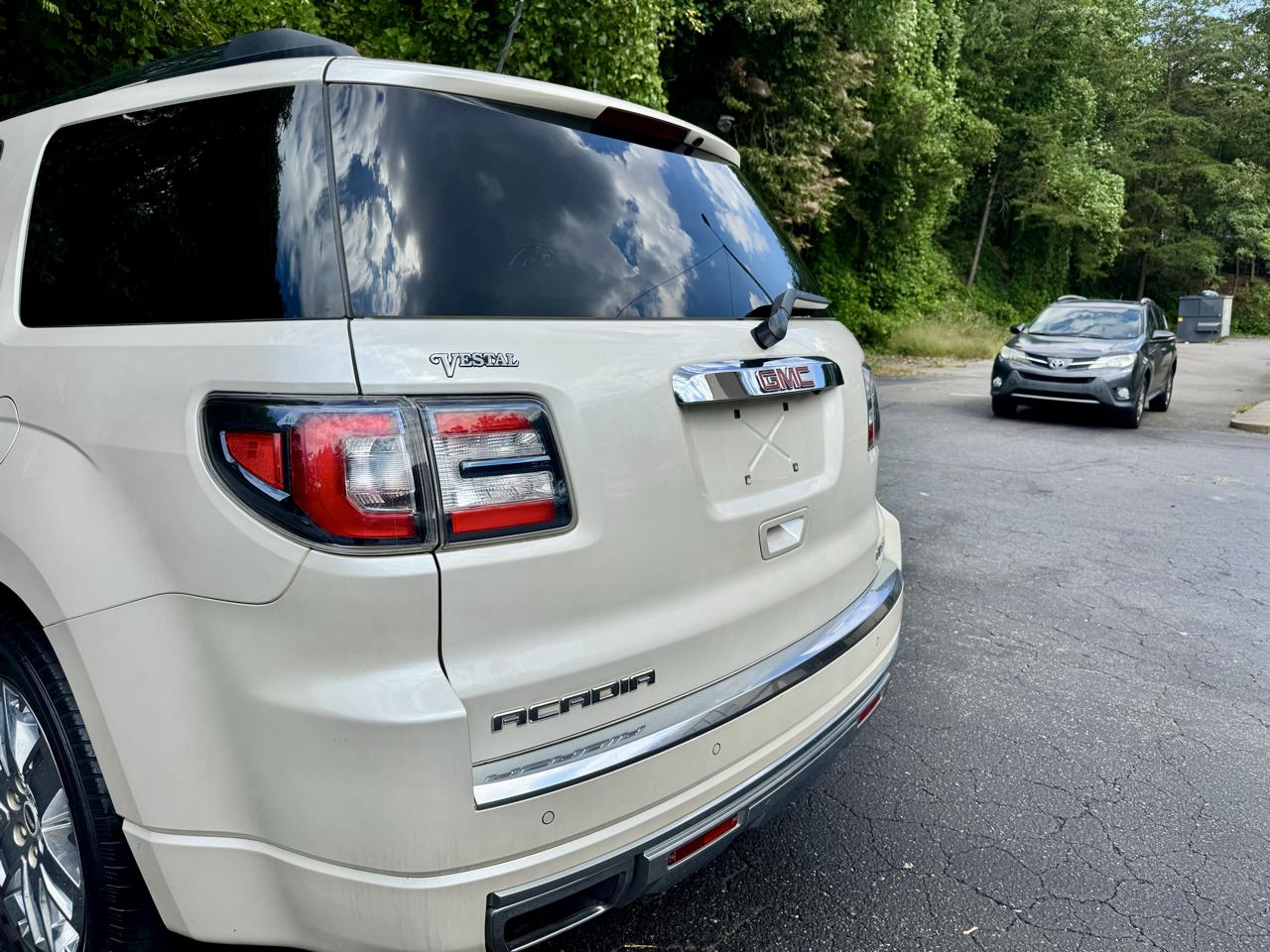 GMC Acadia Denali AWD 2015