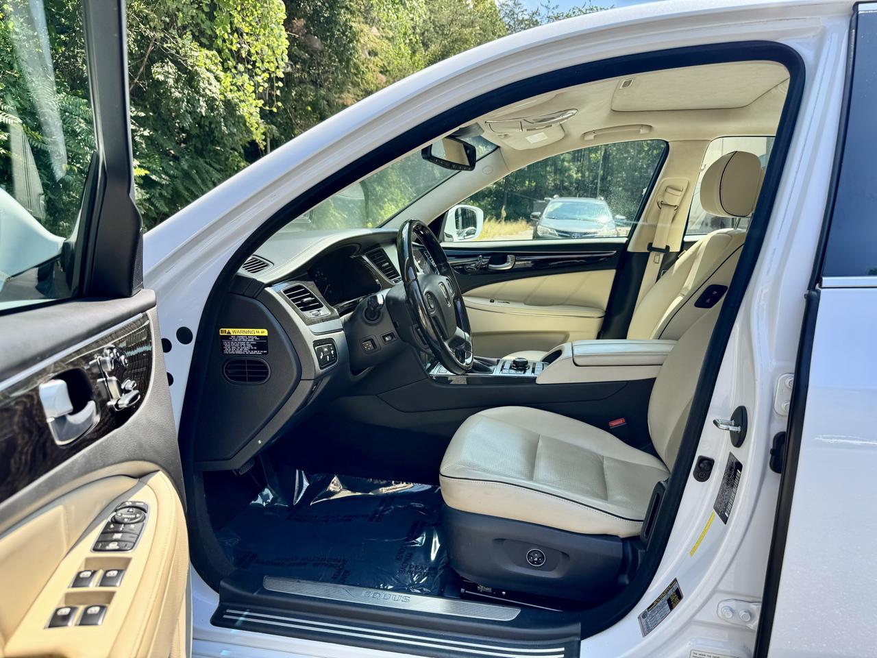 Hyundai Equus Signature 2015